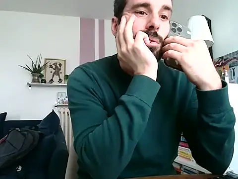 Snapshot of Simon-tem chatting on March 2026 01:28:02 PM Simon-tem online show from March 2026 01:28:02 PM