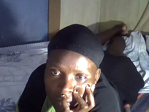 Snapshot of cute-shamza chatting on December 2025 05:44:02 PM cute-shamza online show from December 2025 05:44:02 PM