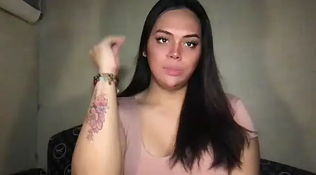 Snapshot of _MissKhimberlyXxx_ chatting on January 2025 05:33:01 PM MissKhimberlyXxx online show from January 2025 05:33:01 PM