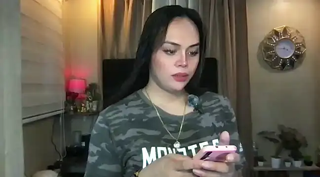 Snapshot of _MissKhimberlyXxx_ chatting on January 2025 07:42:02 AM MissKhimberlyXxx online show from January 2025 07:42:02 AM