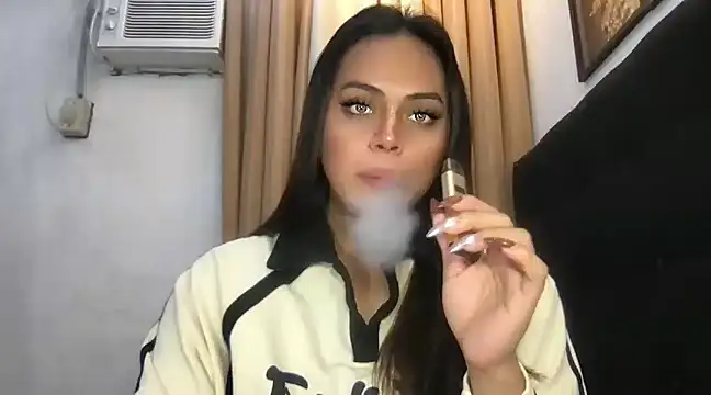 Snapshot of _MissKhimberlyXxx_ chatting on February 2025 07:24:02 PM MissKhimberlyXxx online show from February 2025 07:24:02 PM