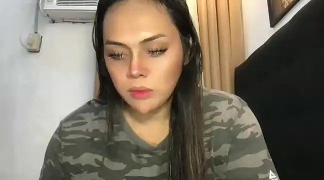 Snapshot of _MissKhimberlyXxx_ chatting on February 2025 10:28:02 AM MissKhimberlyXxx online show from February 2025 10:28:02 AM