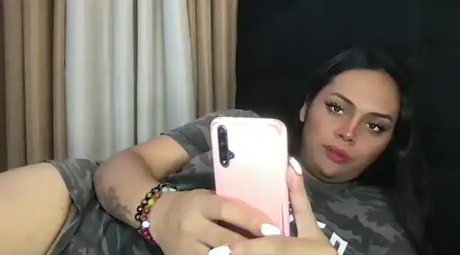 Snapshot of _MissKhimberlyXxx_ chatting on February 2025 04:35:01 PM MissKhimberlyXxx online show from February 2025 04:35:01 PM