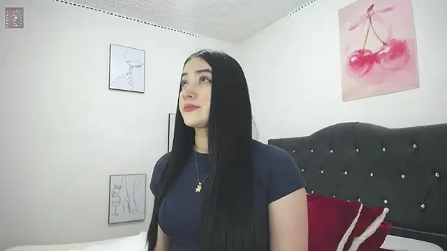 Snapshot of Emmy_sanderss chatting on April 2026 05:19:02 PM Emmy sanderss online show from April 2026 05:19:02 PM