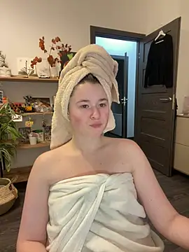 sweetest pie online show from February 2025 12:21:02 AM