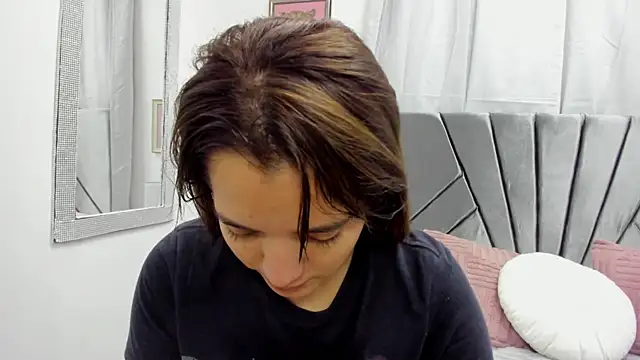 Gretten wright online show from February 2025 12:05:02 PM