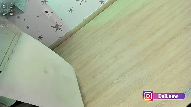 Snapshot of daliz_20_z chatting on March 2025 08:32:02 AM daliz 20 z online show from March 2025 08:32:02 AM