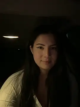 clairewntr online show from February 2025 01:19:02 PM