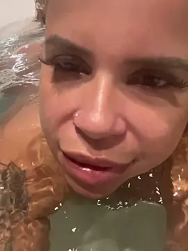 Snapshot of pimenta_gaby chatting on April 2026 04:17:02 PM pimenta gaby online show from April 2026 04:17:02 PM