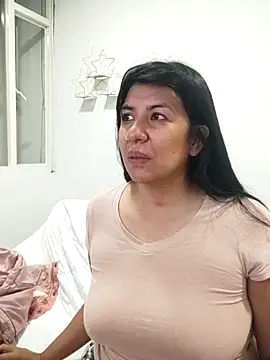 Snapshot of aisha_latina chatting on February 2026 01:29:02 PM aisha latina online show from February 2026 01:29:02 PM