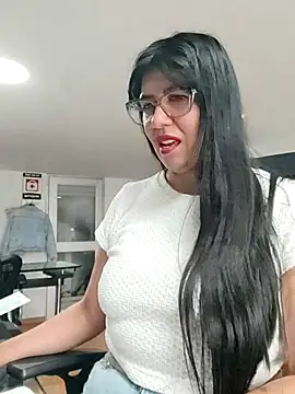 Snapshot of aisha_latina chatting on March 2026 03:28:01 PM aisha latina online show from March 2026 03:28:01 PM