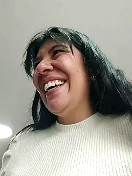 Snapshot of aisha_latina chatting on March 2026 03:18:01 PM aisha latina online show from March 2026 03:18:01 PM