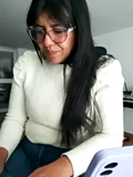 Snapshot of aisha_latina chatting on March 2026 02:50:01 PM aisha latina online show from March 2026 02:50:01 PM