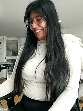 Snapshot of aisha_latina chatting on March 2026 04:51:02 PM aisha latina online show from March 2026 04:51:02 PM