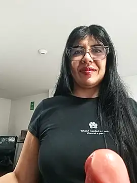 Snapshot of aisha_latina chatting on April 2026 03:08:01 PM aisha latina online show from April 2026 03:08:01 PM