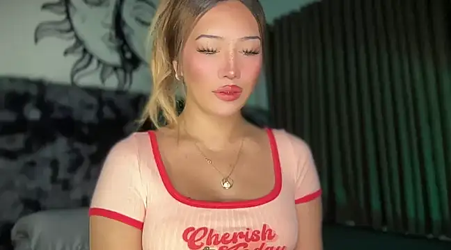 Snapshot of Jasmine_Elcock chatting on February 2025 10:34:01 PM Jasmine Elcock online show from February 2025 10:34:01 PM