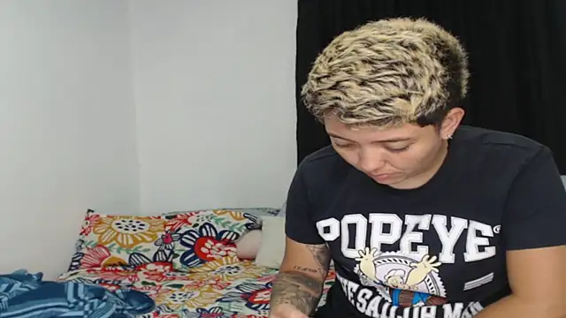 Snapshot of kathy_luisa chatting on April 2026 12:21:02 AM kathy luisa online show from April 2026 12:21:02 AM