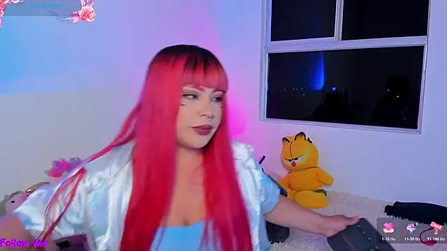 Snapshot of SophieRossi chatting on February 2026 07:01:02 AM SophieRossi online show from February 2026 07:01:02 AM