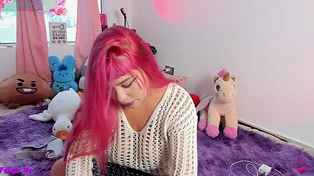 Snapshot of SophieRossi chatting on March 2026 05:57:02 PM SophieRossi online show from March 2026 05:57:02 PM