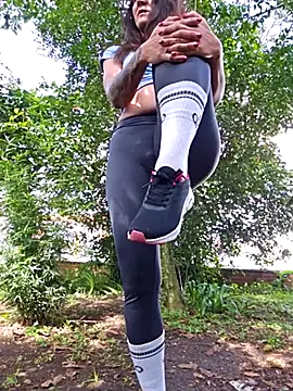 Snapshot of Yuky_ta chatting on February 2025 02:46:02 PM Yuky ta online show from February 2025 02:46:02 PM