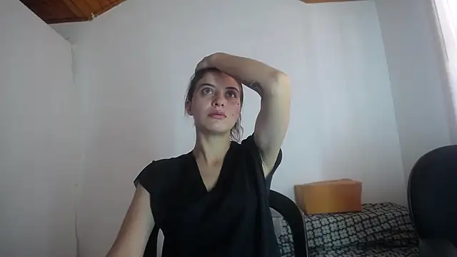 mariecam420 online show from December 2025 03:32:02 PM