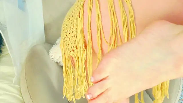 Snapshot of magali_19 chatting on April 2026 12:19:01 AM magali 19 online show from April 2026 12:19:01 AM