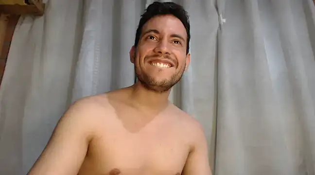 Snapshot of Armando_2002 chatting on January 2025 02:26:02 AM Armando 2002 online show from January 2025 02:26:02 AM