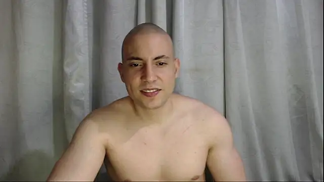 Snapshot of Armando_2002 chatting on September 2025 05:53:01 AM Armando 2002 online show from September 2025 05:53:01 AM