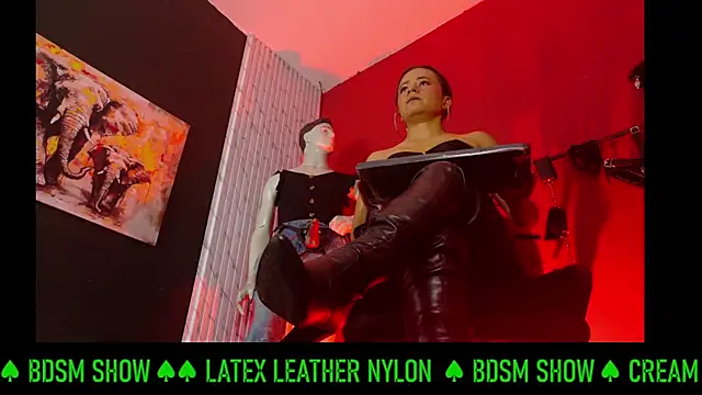 Snapshot of MistressSlut1 chatting on February 2025 11:10:02 AM MistressSlut1 online show from February 2025 11:10:02 AM