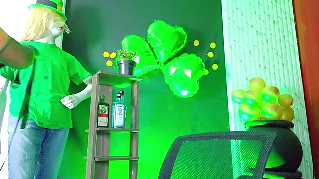 Snapshot of MistressSlut1 chatting on March 2025 11:10:02 AM MistressSlut1 online show from March 2025 11:10:02 AM