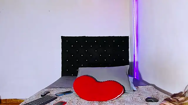 valen colombian69 online show from April 2026 07:40:01 AM