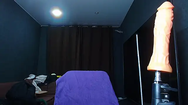 Snapshot of muscularjohnforuX chatting on March 2025 06:43:02 PM muscularjohnforuX online show from March 2025 06:43:02 PM