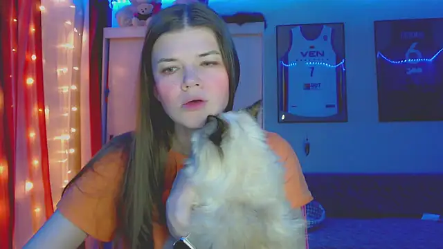 Snapshot of Klementa chatting on March 2026 08:02:02 PM Klementa online show from March 2026 08:02:02 PM