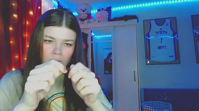 Snapshot of Klementa chatting on April 2026 09:06:02 PM Klementa online show from April 2026 09:06:02 PM