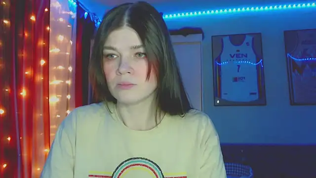 Snapshot of Klementa chatting on April 2026 07:00:02 PM Klementa online show from April 2026 07:00:02 PM