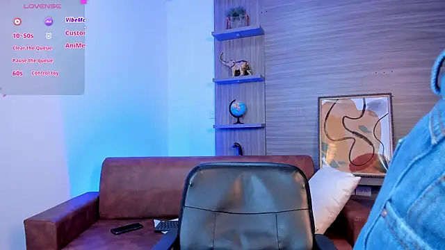 miataylorr1 online show from February 2025 06:31:01 PM