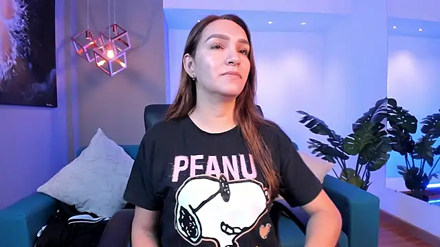 miataylorr1 online show from November 2025 12:28:02 PM