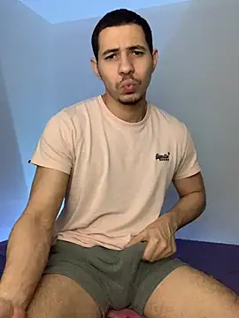 Snapshot of steven_clain chatting on December 2024 09:46:01 AM steven clain online show from December 2024 09:46:01 AM