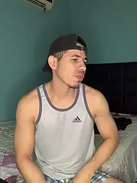 Snapshot of steven_clain chatting on January 2025 05:39:01 AM steven clain online show from January 2025 05:39:01 AM