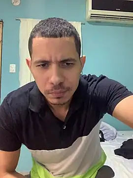 Snapshot of steven_clain chatting on January 2025 09:13:01 AM steven clain online show from January 2025 09:13:01 AM