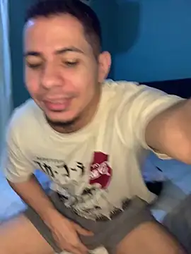 Snapshot of steven_clain chatting on March 2025 08:32:02 PM steven clain online show from March 2025 08:32:02 PM