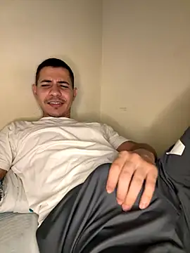 Snapshot of steven_clain chatting on November 2025 10:45:02 PM steven clain online show from November 2025 10:45:02 PM