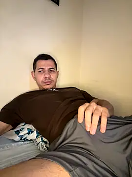 Snapshot of steven_clain chatting on November 2025 10:41:02 PM steven clain online show from November 2025 10:41:02 PM