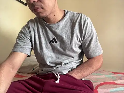 Snapshot of steven_clain chatting on November 2025 03:14:02 PM steven clain online show from November 2025 03:14:02 PM