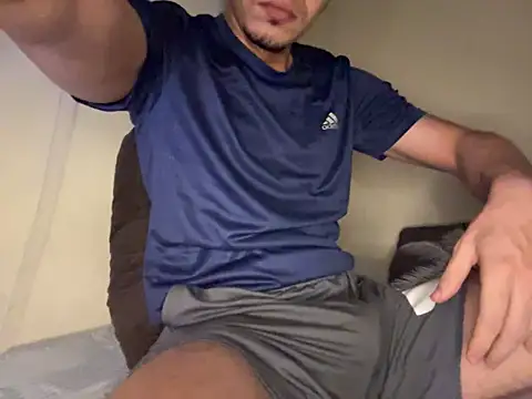 Snapshot of steven_clain chatting on December 2025 11:31:02 PM steven clain online show from December 2025 11:31:02 PM