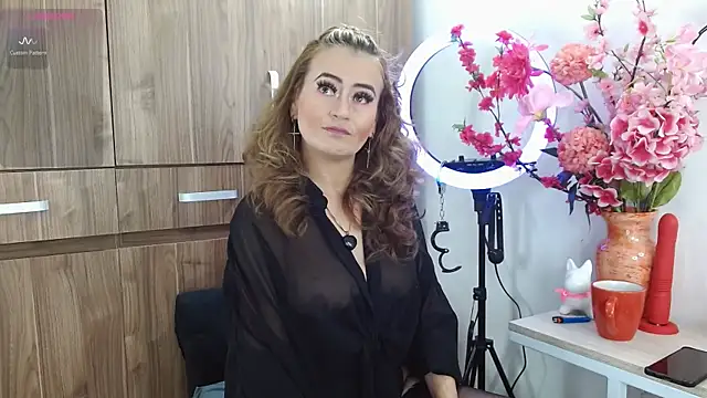 Snapshot of magenta_maturr chatting on October 2025 03:01:02 PM magenta maturr online show from October 2025 03:01:02 PM