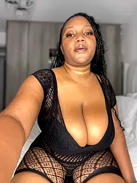 Snapshot of Hyra_Ari chatting on December 2025 10:53:01 AM Hyra Ari online show from December 2025 10:53:01 AM