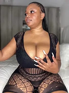 Hyra Ari online show from February 2026 06:22:01 PM