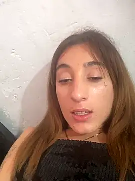 Snapshot of andreahhill chatting on November 2025 02:51:02 PM andreahhill online show from November 2025 02:51:02 PM