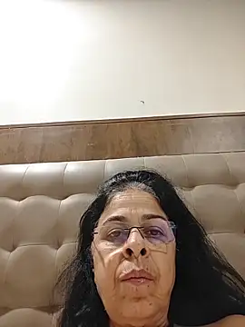 Susannemilf online show from October 2025 01:25:01 AM